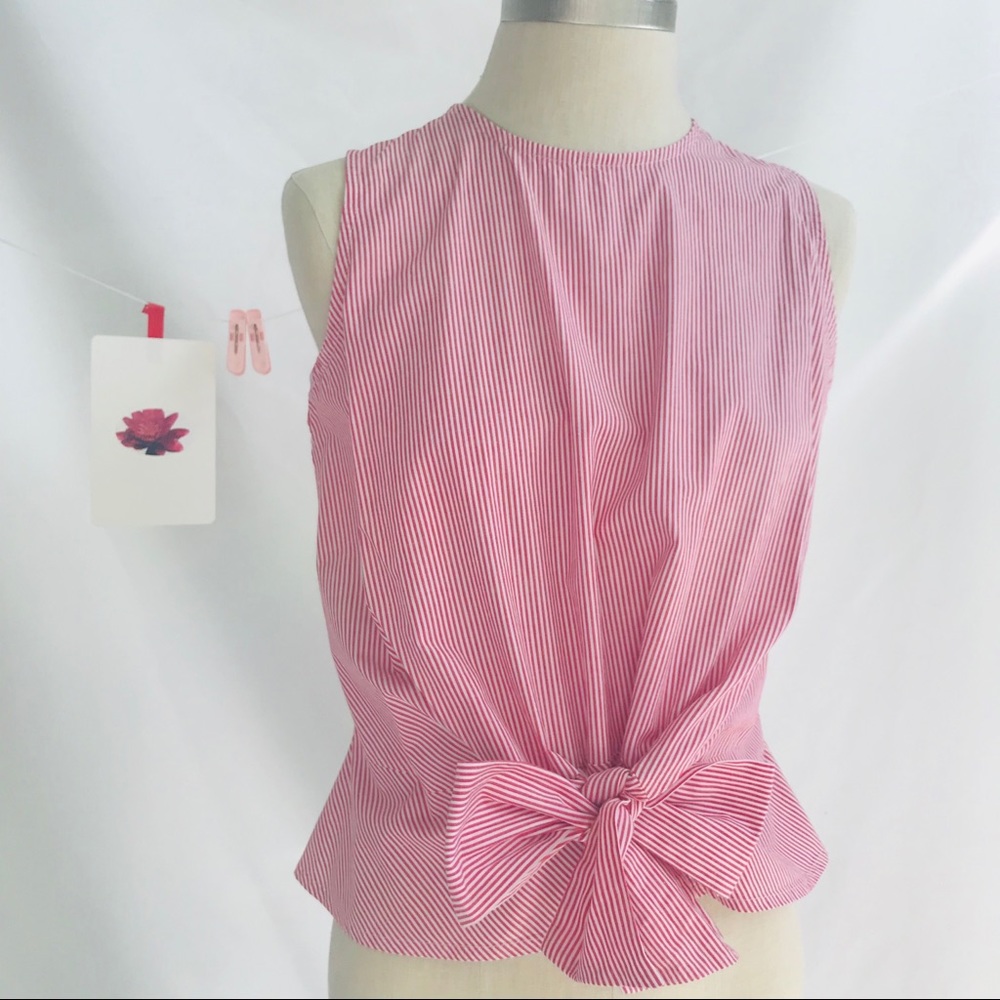 Stripe tie front sleeveless top red Medium